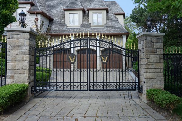 Charlottesville Driveway Gate Service